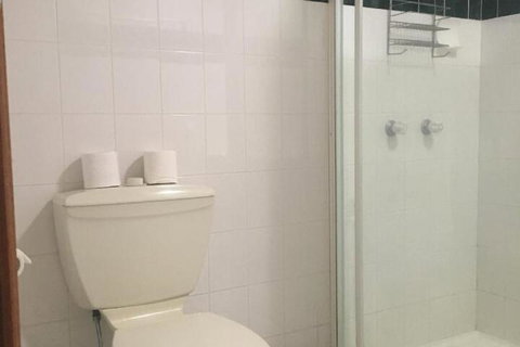 4 Bears Motel - Accommodation Gold Coast 4