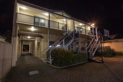 Port Lincoln Foreshore Apartments - Accommodation Gold Coast 2
