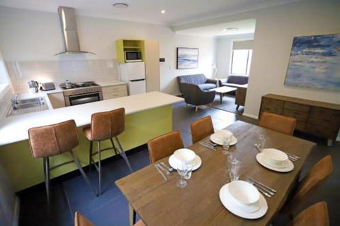 Eastend Studio Apartments - Accommodation Gold Coast 2
