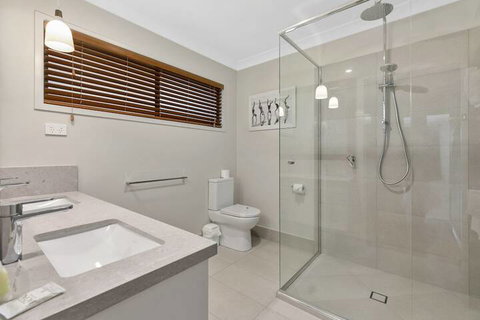 Sundance Pet Friendly Beach House In Peregian! 59 Lorikeet Drive - Accommodation Gold Coast 5