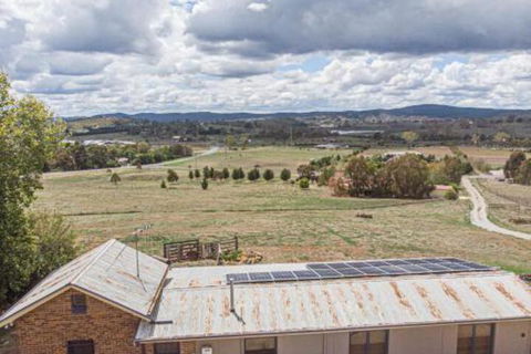 The Daydawn Dairy Perched High Simple Living & What A View! - Gold Coast 4U 0