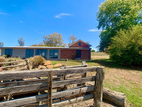 The Daydawn Dairy Perched High Simple Living & What A View! - Gold Coast 4U 3