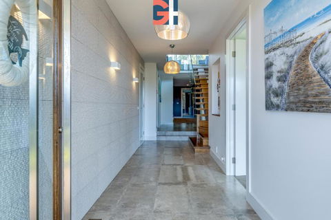 Luxe Retreat Dromana - Gold Coast 4U 4