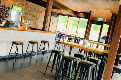 The Caledonian Hotel Motel - 1 Gold Coast 7