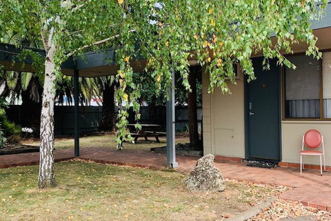 The Caledonian Hotel Motel - 1 Gold Coast 1