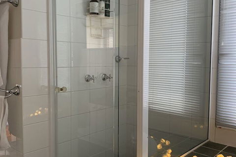 The Retreat Lodge - Accommodation Gold Coast 2