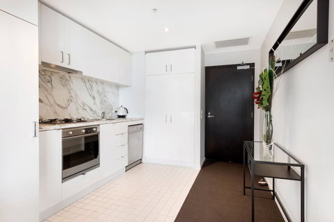 FARINA, 1BDR Docklands Apartment - Accommodation Gold Coast 4