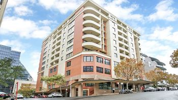 The Apartment Service AX405 - Gold Coast 4U 0