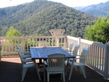 Alpine Stag Lodge House - 1 Gold Coast 4