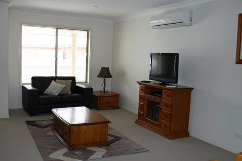 Breakaway Apartments - Accommodation Gold Coast 1