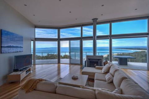 Halcyon - Accommodation Gold Coast 0