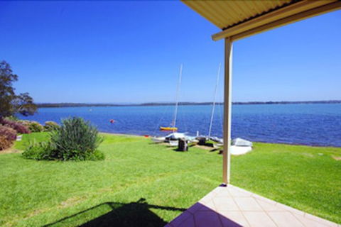 Blue Water At Mannering Park - Gold Coast 4U 0