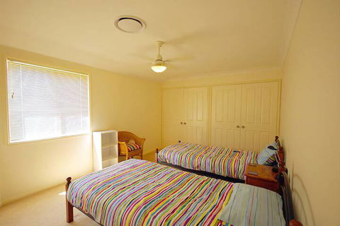 Blue Water At Mannering Park - Gold Coast 4U 4