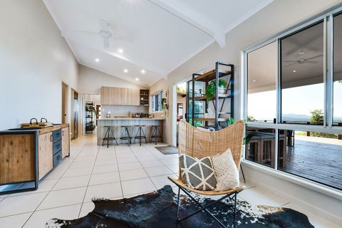 Smallwood - Gold Coast 4U 5