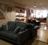 Di's Dugouts - Accommodation Gold Coast