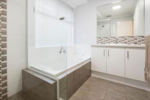 Fairway Isle - Accommodation Gold Coast 1