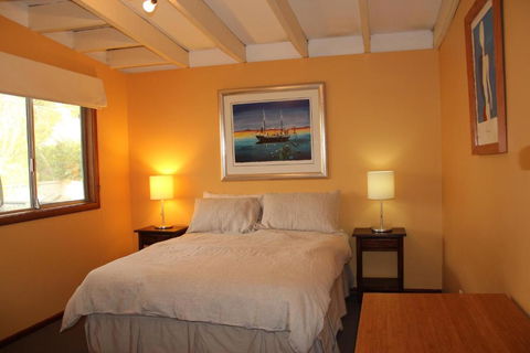 Gabbadah Beach House - Gold Coast 4U 1