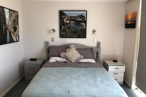 Toowoon Bay Beachfront Apartment - Gold Coast 4U 3