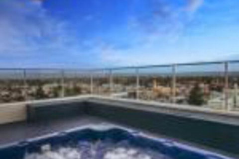 Glenelg Skyline Penthouse WiFi - Accommodation Gold Coast 0