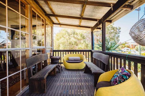 The Blue Beach House - Gold Coast 4U 5