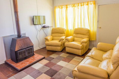 Miramar Cottage - 1 Gold Coast 6