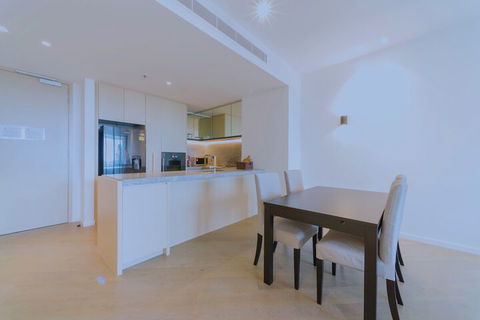 Fawkner Apartment Bay-view LX - Gold Coast 4U 4