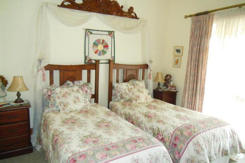 Pepper Tree Ridge B & B - 1 Gold Coast 4