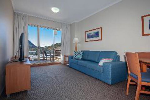 1 Bedroom Apartment Barrington - 1 Gold Coast 3