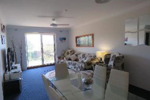 2 Bedroom Apartment Parkview Unit 16 - 1 Gold Coast 0