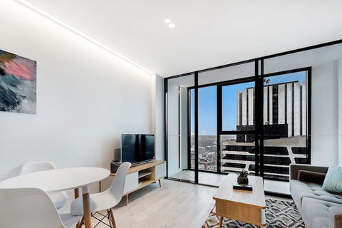 IFSuites (IFSTAYS) Light House Apartment - Accommodation Gold Coast 3