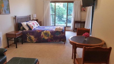 Beezneez B & B - Accommodation Gold Coast 2