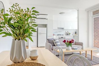 Roomerang At Hawdon St. 8 - 1 Gold Coast 6