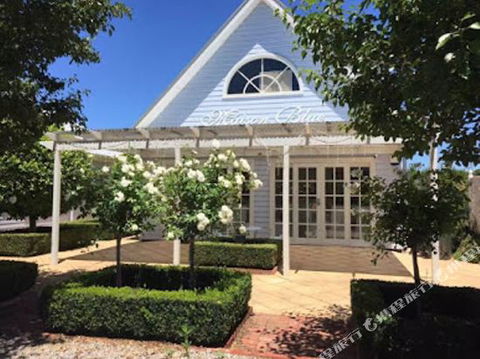 Maison Blue Pty Ltd Adelaide - Gold Coast 4U 2