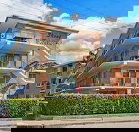 Shoal Towers Unit 3 / 11 Shoal Bay Road - Accommodation Gold Coast