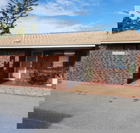 Ocean Beach Chalet 18 - Accommodation Gold Coast
