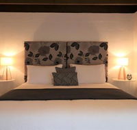 Farrington House on the banks of the Ovens River - Accommodation Gold Coast