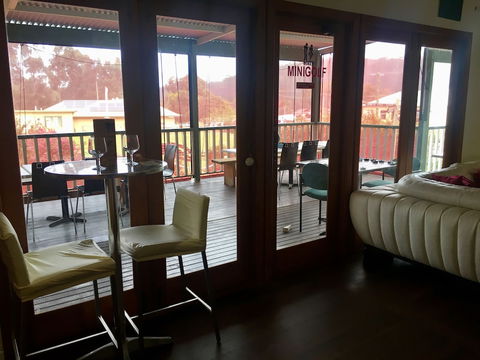 Pemberton Lodge - Accommodation Gold Coast 4