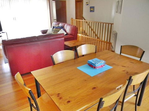 LAKESIDE2 - Accommodation Gold Coast 3