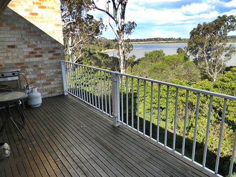 LAKESIDE2 - Accommodation Gold Coast 6