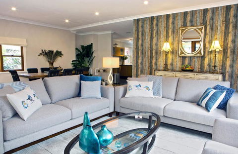 The Orange Fox - Gold Coast 4U 4