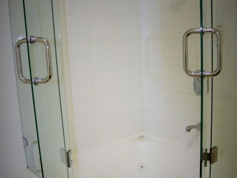 The Oaks Waterfront Resort Unit 502 - Gold Coast 4U 4