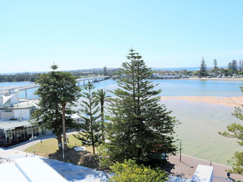 The Oaks Waterfront Resort Unit 502 - Gold Coast 4U 6
