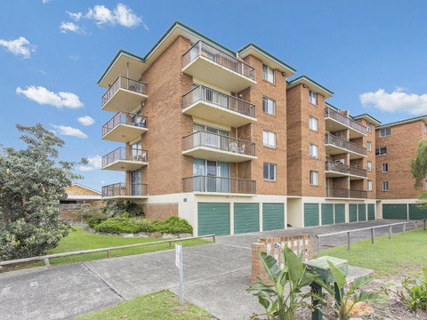 Fairleigh Unit 1 - Accommodation Gold Coast 2