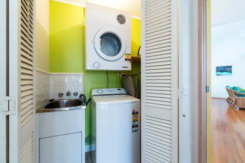 Aaronvale - 1 Gold Coast 1