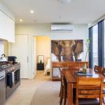 ON TOP Of THE WORLD BEST VIEWS In MELBOURNE !! - Accommodation Gold Coast 0