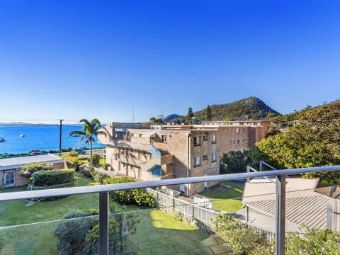 Bella Vista Unit 20 / 19 Shoal Bay Road - Accommodation Gold Coast 0