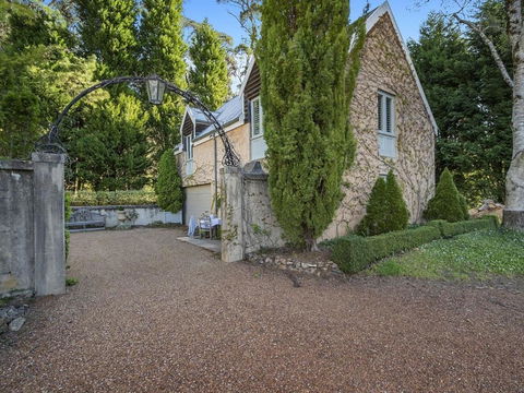 COOKS HOUSE - Accommodation Gold Coast 3