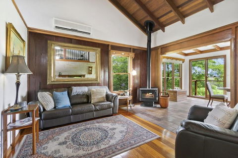 CHRISTOPHERS COTTAGE - Gold Coast 4U 4