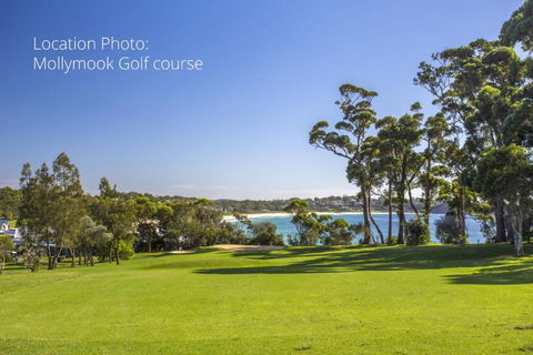 2 / 81 Clyde St. Villa De Golf At Mollymook - Gold Coast 4U 6