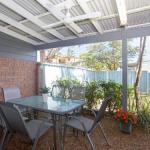 1 / 10 Catalina Close So Close To The Water - Accommodation Gold Coast 0
